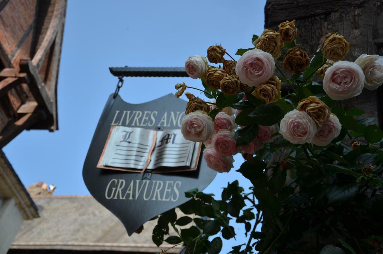 La Maison Rouge Chinon Exterior foto